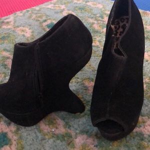 Dollhouse anti-Gravity ankle boot peep toe wedges